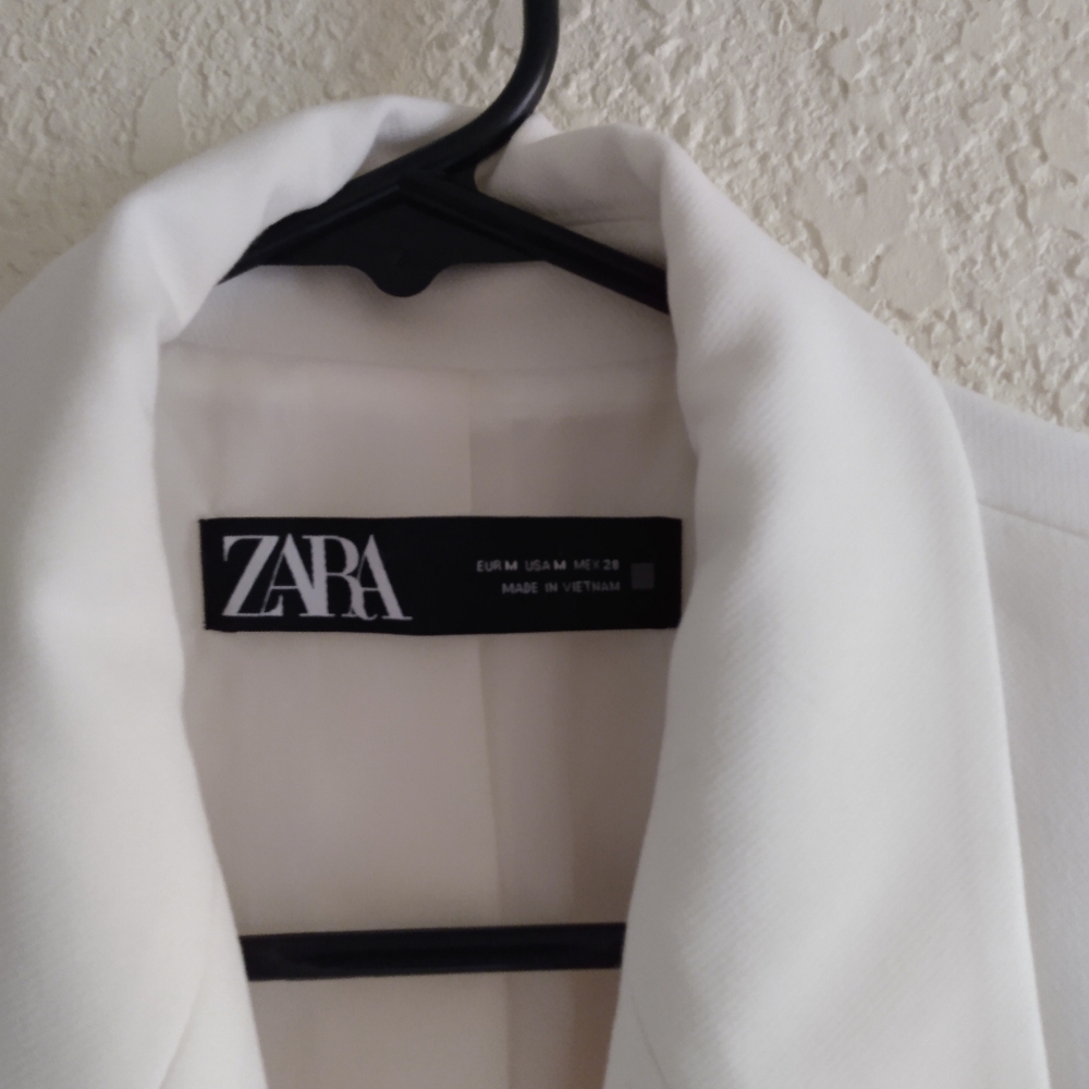 Zara Blazer - Picture 5 of 9